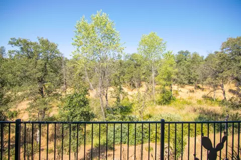 1352 Spinnaker Dr, Redding, CA 96003 photo 14