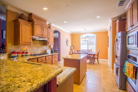 1352 Spinnaker Dr, Redding, CA 96003 photo 4