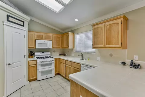 7502 Pit Rd, Redding, CA 96001 photo 9