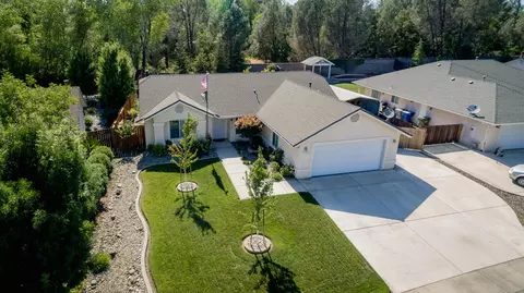 7502 Pit Rd, Redding, CA 96001 photo 2