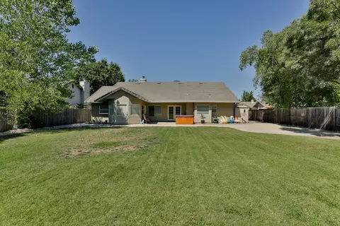 1715 Vinson Dr, Redding, CA 96003 photo 24