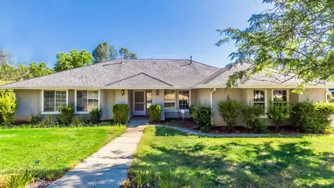 1741 Gold Hills Dr, Redding, CA 96003 photo 2
