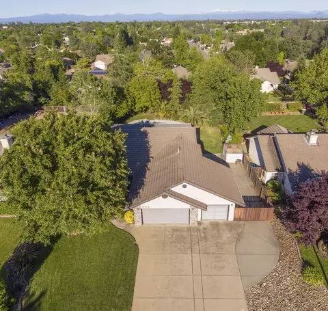 1725 Vinson Dr, Redding, CA 96003 photo 3
