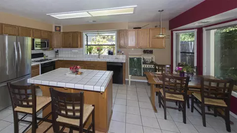1725 Vinson Dr, Redding, CA 96003 photo 7
