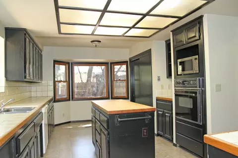 2480 Templeton Dr, Redding, CA 96002 photo 10