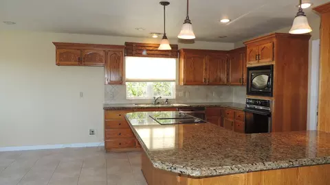 1825 Wasatch Ct, Redding, CA 96001 photo 3