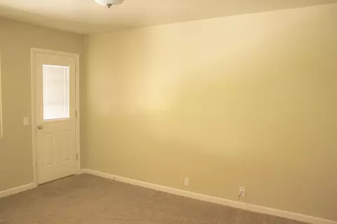 1831 Riviera Dr, Redding, CA 96001 photo 7