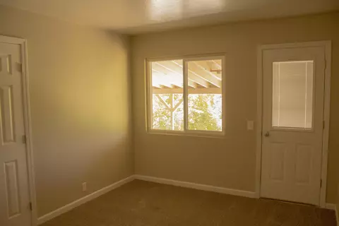 1831 Riviera Dr, Redding, CA 96001 photo 6