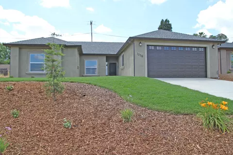 1256 Lombard Trl, Redding, CA 96001 photo 1