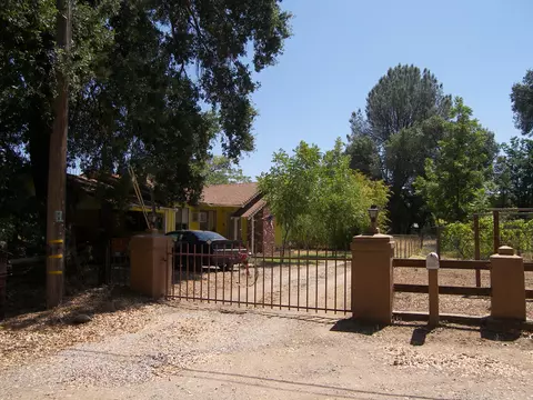 19670 Valley Ln, Redding, CA 96002 photo 7