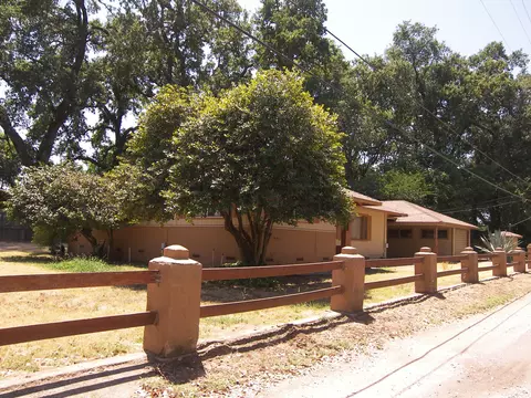 19670 Valley Ln, Redding, CA 96002 photo 4