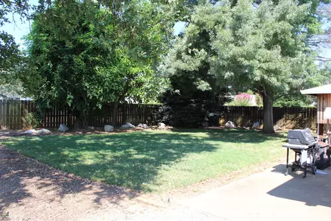 5961 Beaumont Dr, Redding, CA 96003 photo 15