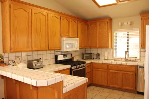 5961 Beaumont Dr, Redding, CA 96003 photo 6