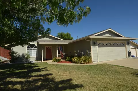 1834 Whistling Dr, Redding, CA 96003 photo 1