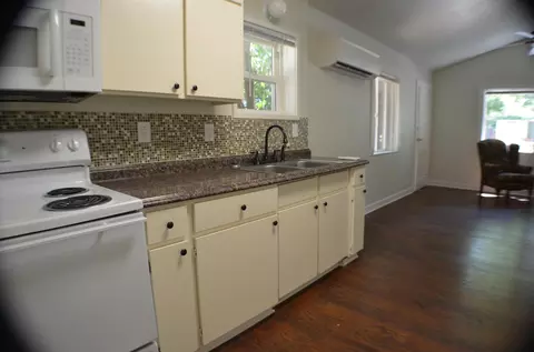 2840 Kelly Ln, Redding, CA 96002 photo 2