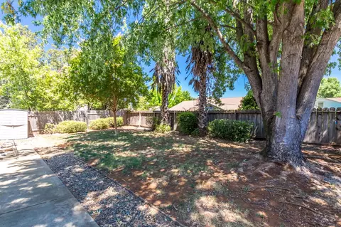 1955 Trumpet Dr, Redding, CA 96003 photo 13