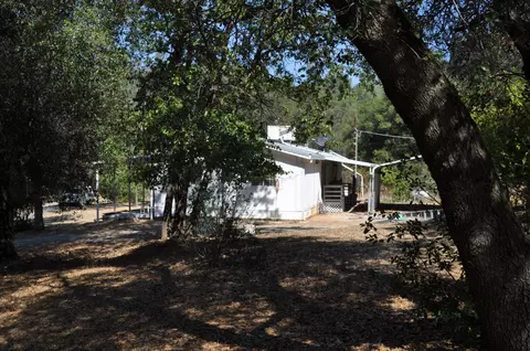 21517 Gulch Trl, Redding, CA 96003 photo 23