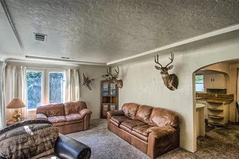 1600 Jay St, Redding, CA 96001 photo 8