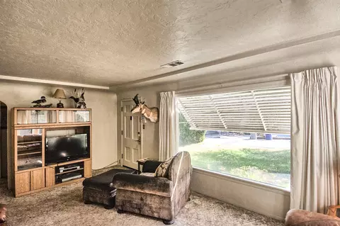 1600 Jay St, Redding, CA 96001 photo 6