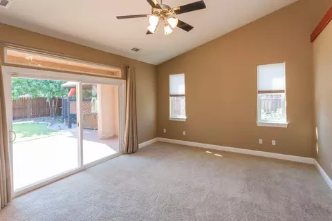 531 Castenda Dr, Redding, CA 96003 photo 13