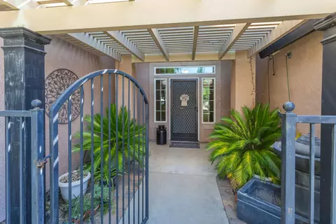 531 Castenda Dr, Redding, CA 96003 photo 3