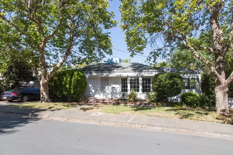 2350 Cliff Dr, Redding, CA 96001 photo 1