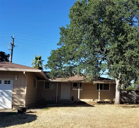 3420 Little St, Redding, CA 96003 photo 2