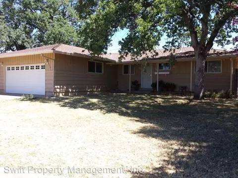 3420 Little St, Redding, CA 96003 photo 1