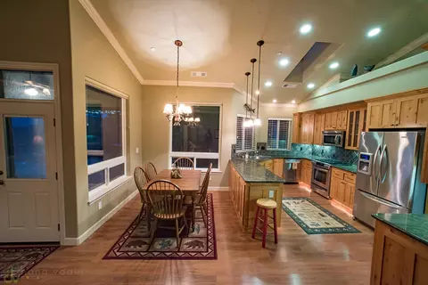 19202 Kamloop Rd, Lakehead, CA 96051 photo 13