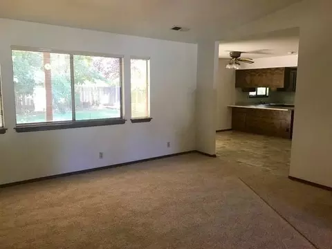 1611 Arroyo Manor Dr, Redding, CA 96003 photo 3