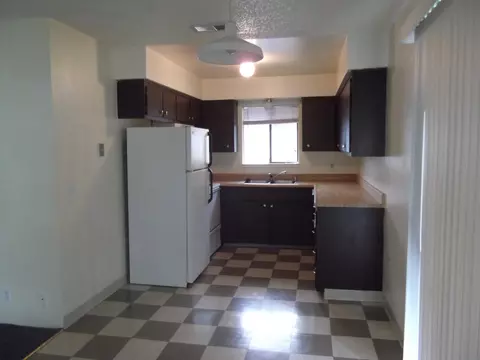 65 Mina Ave, Red Bluff, CA 96080 photo 4