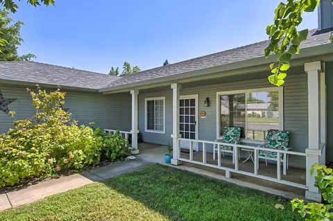 552 Julian St, Redding, CA 96003 photo 24