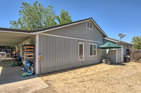 552 Julian St, Redding, CA 96003 photo 16