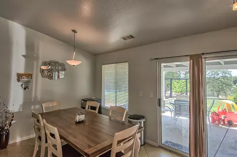 552 Julian St, Redding, CA 96003 photo 6