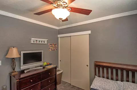 552 Julian St, Redding, CA 96003 photo 13