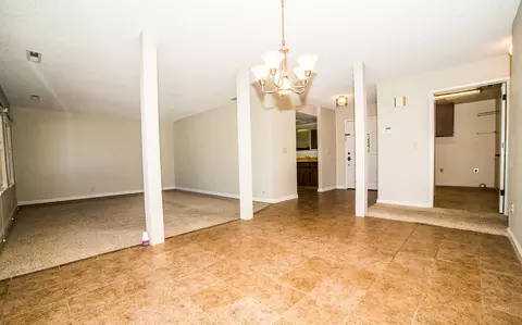 2135 Karen Pl, Redding, CA 96001 photo 5