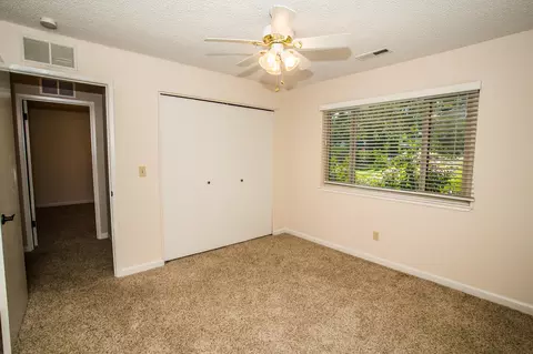 2135 Karen Pl, Redding, CA 96001 photo 10