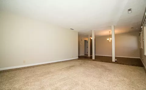2135 Karen Pl, Redding, CA 96001 photo 4