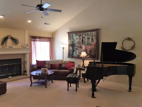2440 Pinion Ct, Redding, CA 96002 photo 4