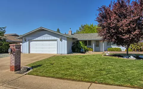 3615 Tamarack Dr, Redding, CA 96003 photo 1