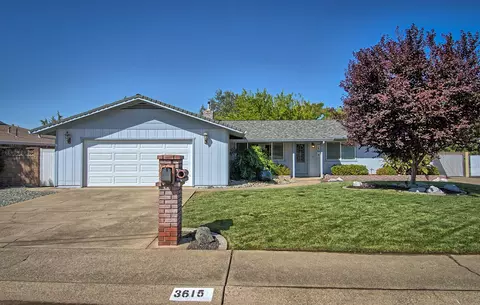 3615 Tamarack Dr, Redding, CA 96003 photo 3