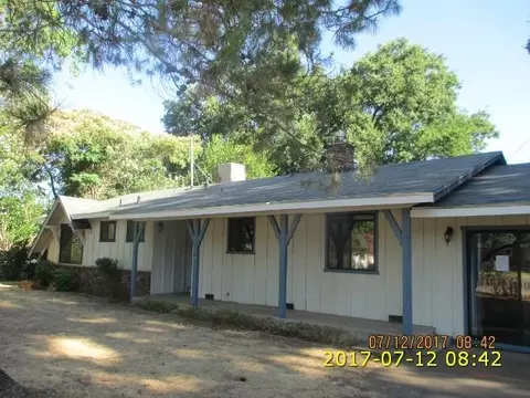 3282 Sacramento Dr, Redding, CA 96001 photo 1