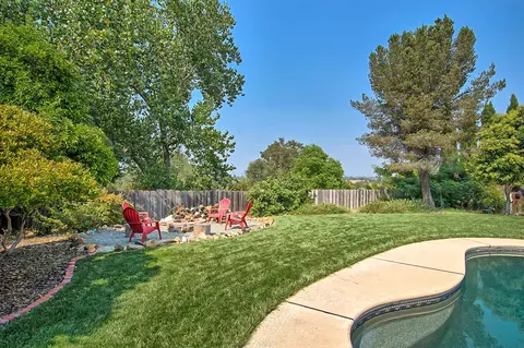 438 Woodcliff Dr, Redding, CA 96003 photo 52