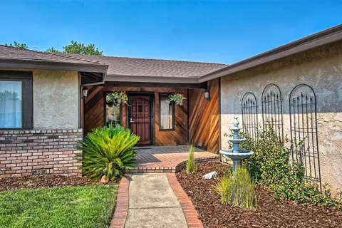 438 Woodcliff Dr, Redding, CA 96003 photo 7