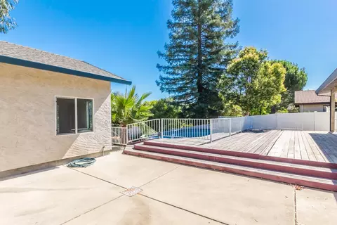 346 Woodhill Dr, Redding, CA 96003 photo 12