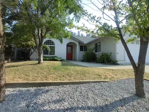 2271 Wicklow, Redding, CA 96001 photo 1