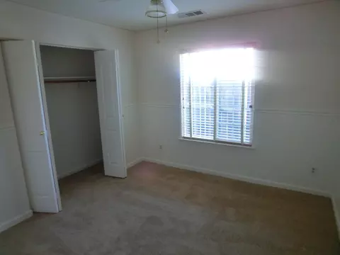 2271 Wicklow, Redding, CA 96001 photo 8