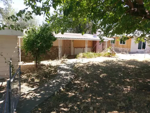 697 Ridge Rd, Redding, CA 96003 photo 1
