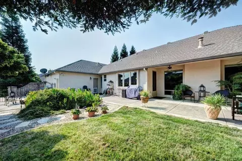 2255 Dream St, Redding, CA 96001 photo 4