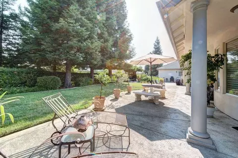 2255 Dream St, Redding, CA 96001 photo 9